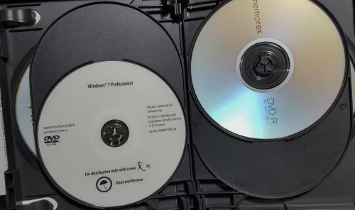 Win 7 disk.jpg