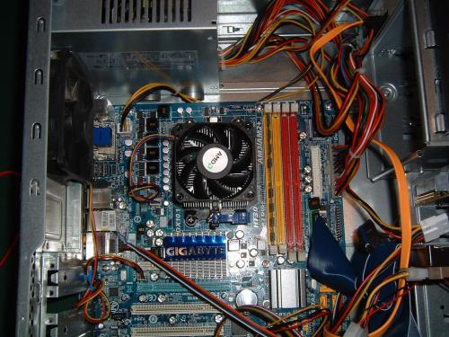 Toms_new_MOBO_a.JPG