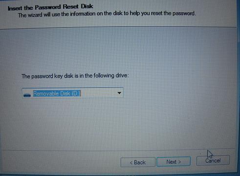 OTL_reboot_reset_password_insert_password_reset_disk.jpg